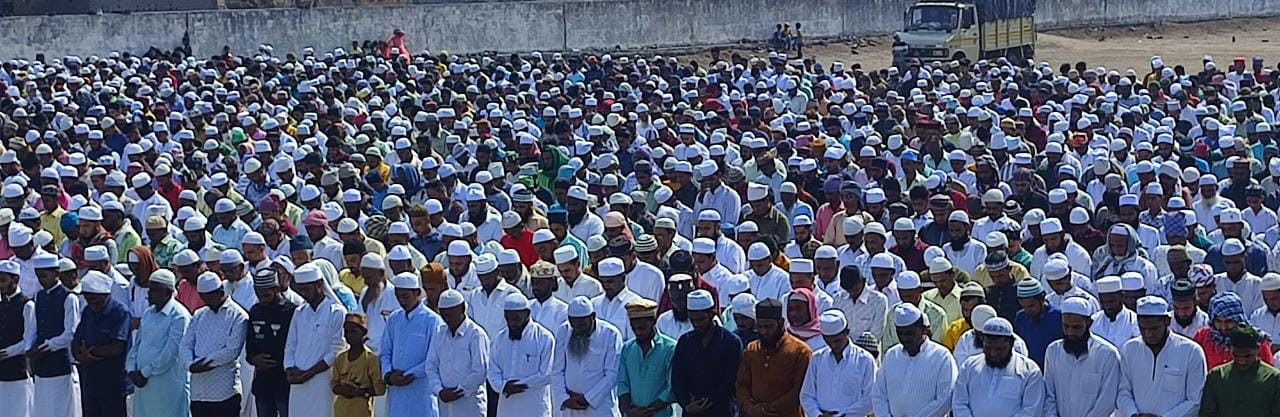 मुस्लिम धर्मियांचा पवित्र सण ईद-उल-फित्र अर्थात रमजान ईद शनिवारी गंगापुर शहरासह तालुक्यात  उत्साहाने साजरी करण्यात आली